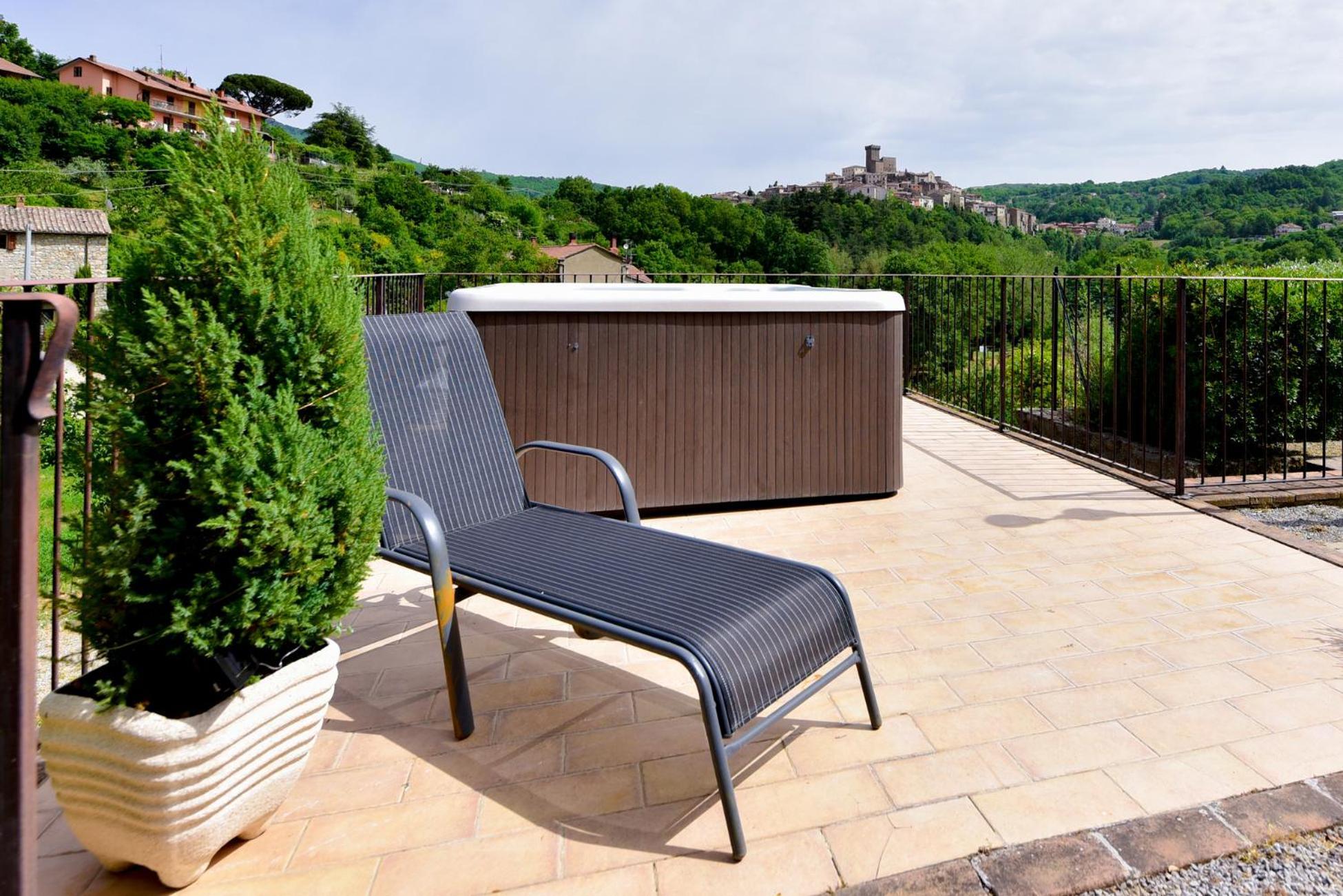 Agriturismo Castello Delle Fornaci - Private Jacuzzi Arcidosso Exterior photo